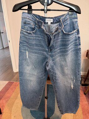 EVEREVE Ever Vintage Barrel Leg Jeans Distressed Size 32 Crop Medium Wash NWOT